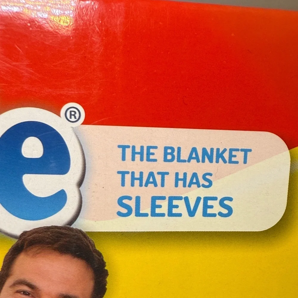 NEW! Snuggie Starburst Super Soft Fleece Blanket With Sleeves 71